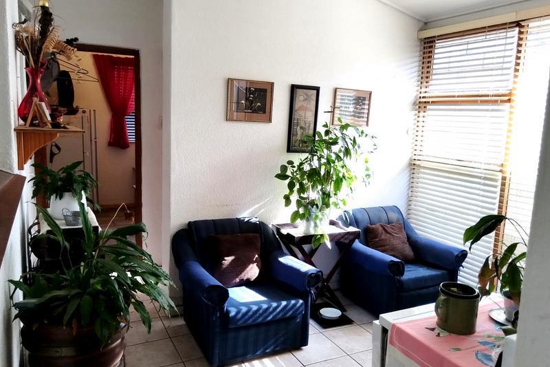 4 Bedroom Property for Sale in Peerless Park East Western Cape